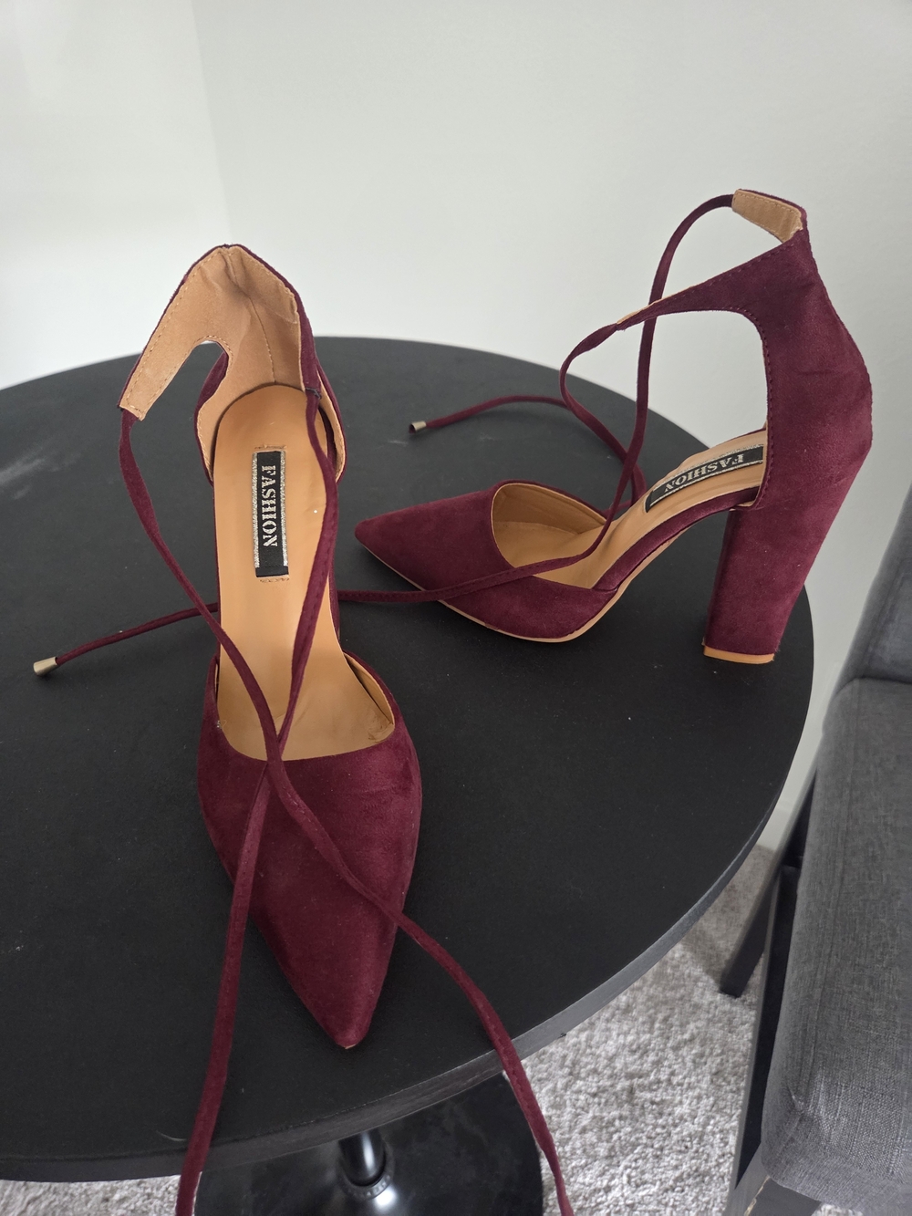 Lace-Up Pointed Toe Block Heel Pumps - Burgundy